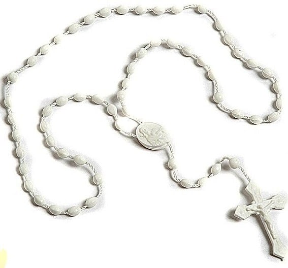 Rosário de plástico branco